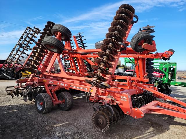 Image of Kuhn Krause Excelerator 8005 equipment image 1