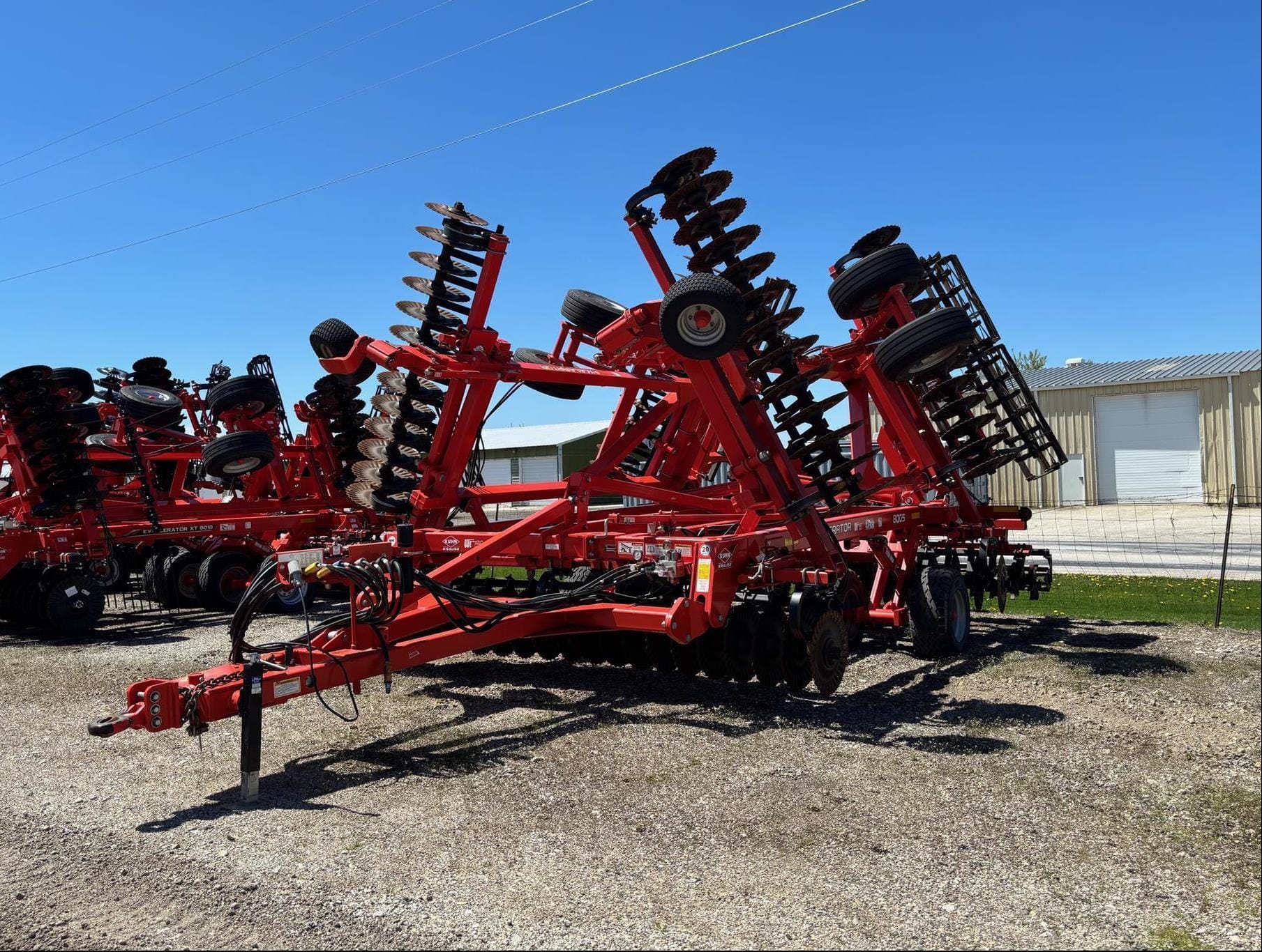 2016 Kuhn Krause Excelerator 8005 Equipment Image0