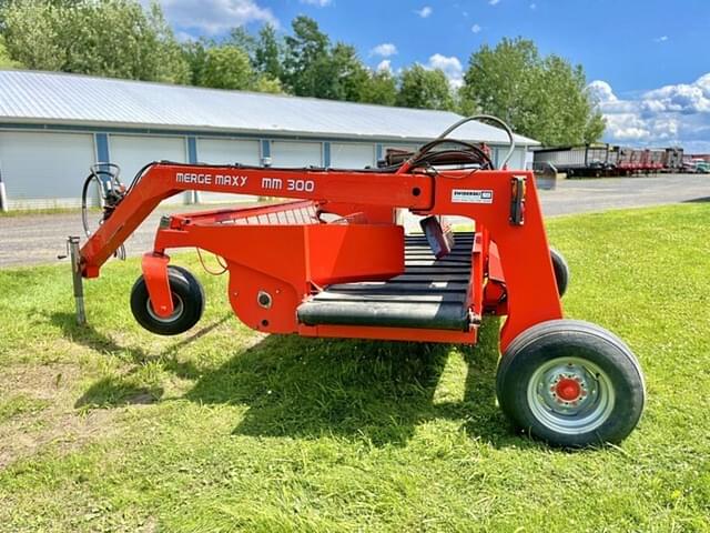 Image of Kuhn Merge-Maxx MM300 equipment image 3