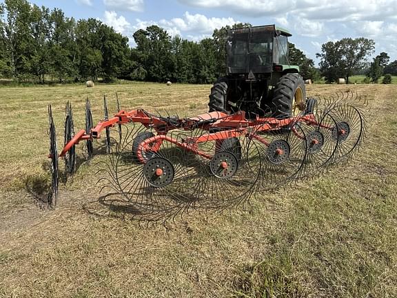Image of Kuhn SR110 equipment image 2