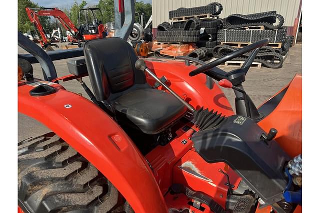 Image of Kubota L2501HST equipment image 3