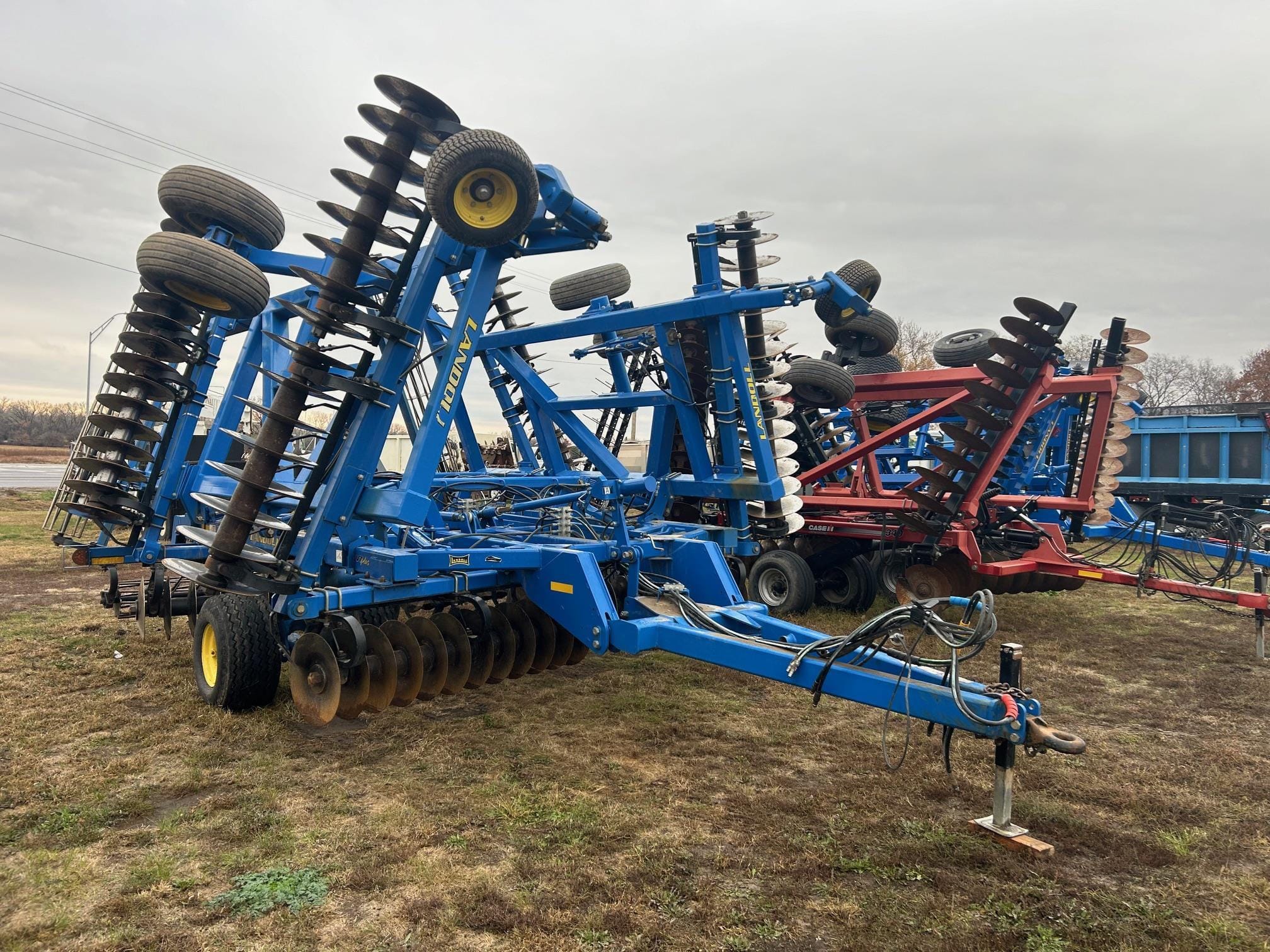 2016 Landoll 7431 Equipment Image0