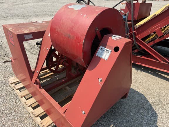 Image of Lewis Brothers PB1 equipment image 4