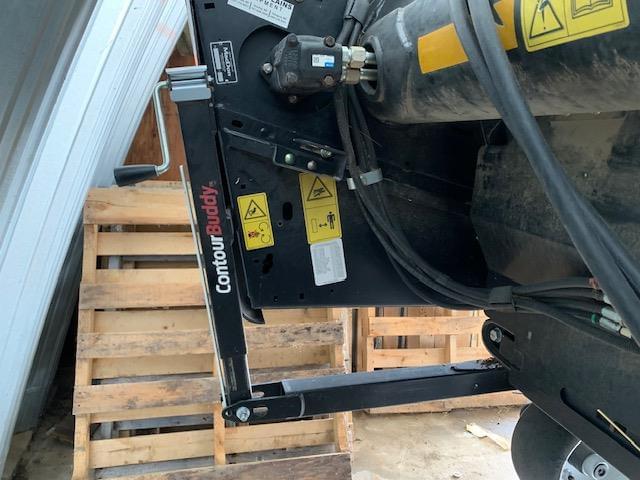 Image of MacDon Undetermined equipment image 4