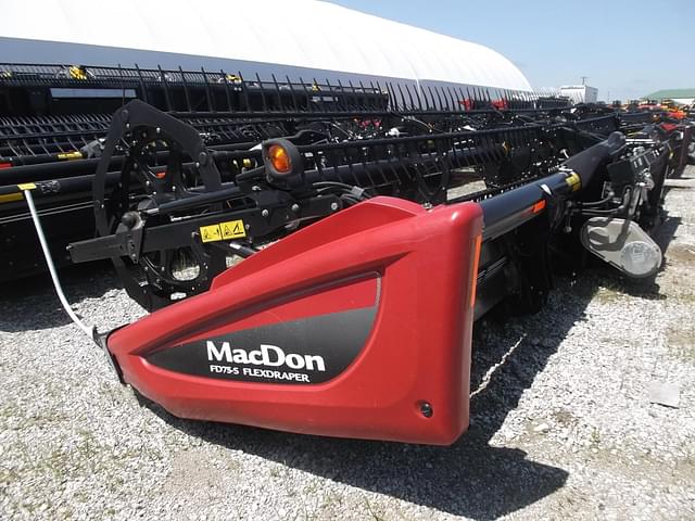 Image of MacDon FD75S equipment image 1