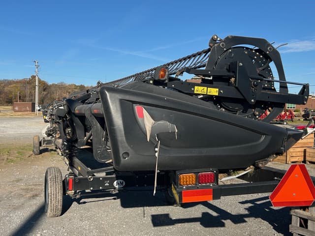 Image of MacDon FD75 equipment image 1