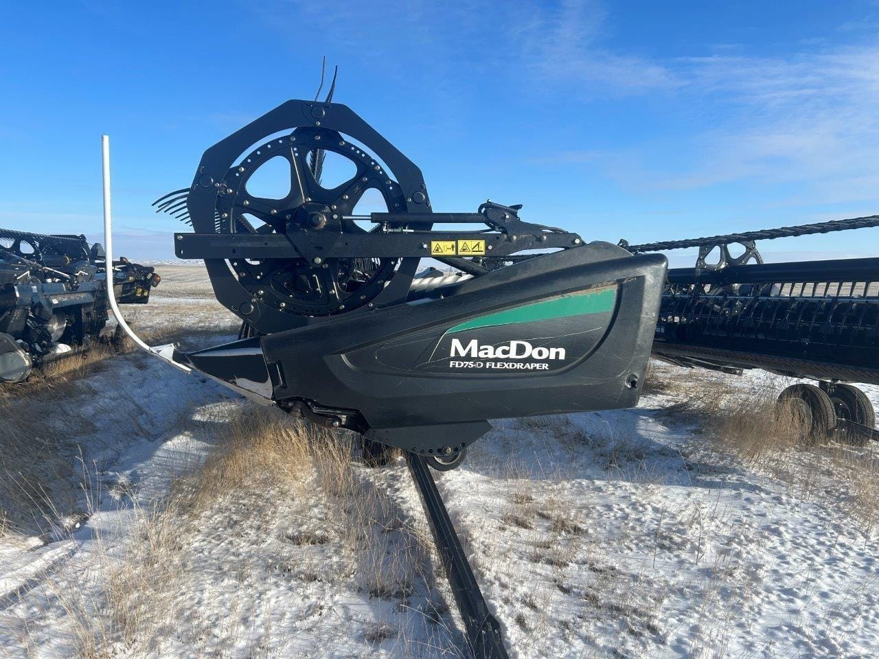 Main image MacDon FD75D