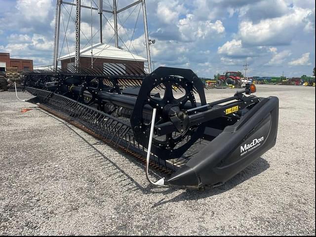 Image of MacDon FD75S equipment image 1