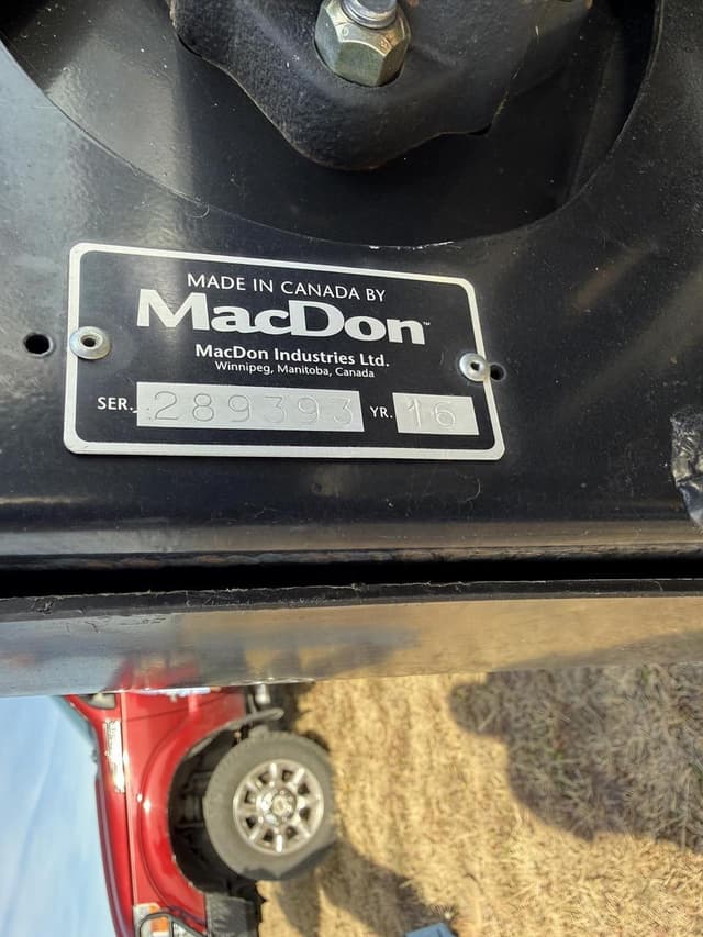 Image of MacDon FD75 equipment image 1