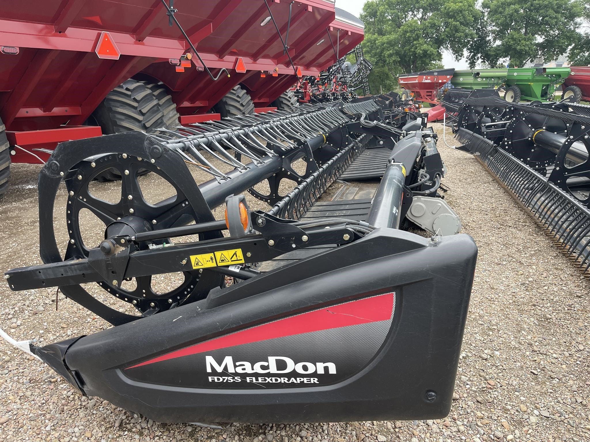 2016 MacDon FD75S Image