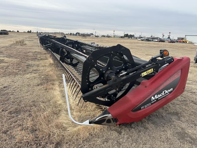 Image of MacDon FD75D equipment image 1