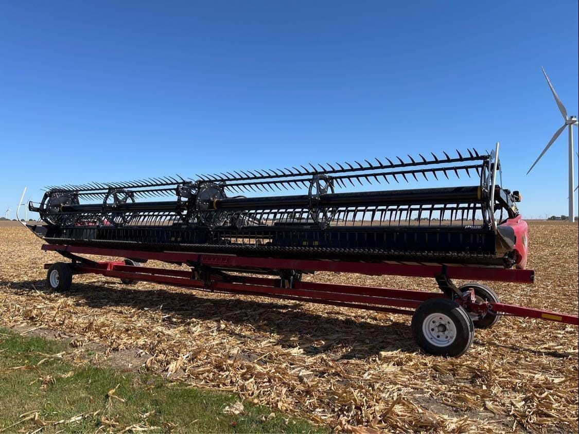 2016 MacDon FD75S Equipment Image0