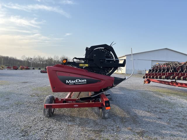 Image of MacDon FD75-35 equipment image 2