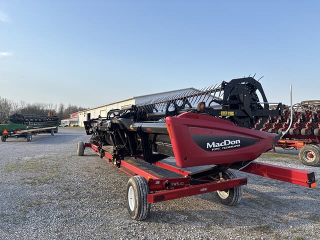 Image of MacDon FD75-35 equipment image 1