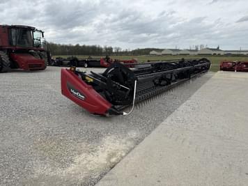 Main image MacDon FD75