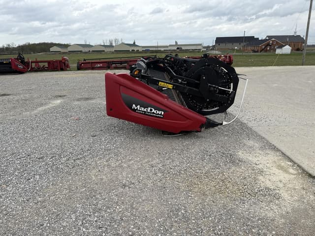 Image of MacDon FD75S equipment image 1