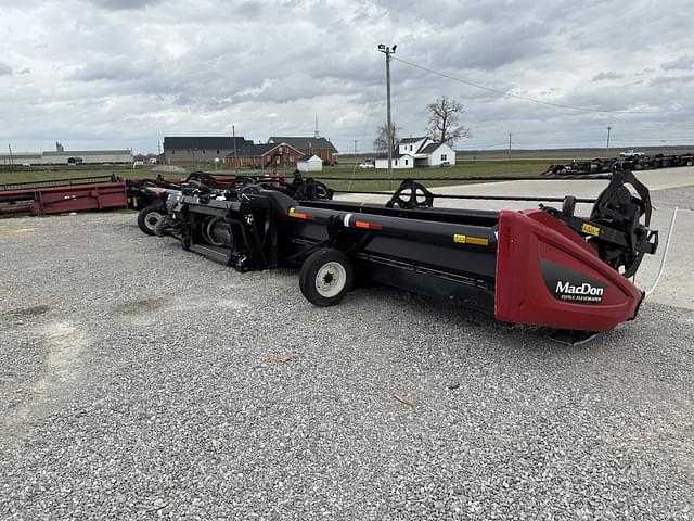 Image of MacDon FD75 equipment image 2