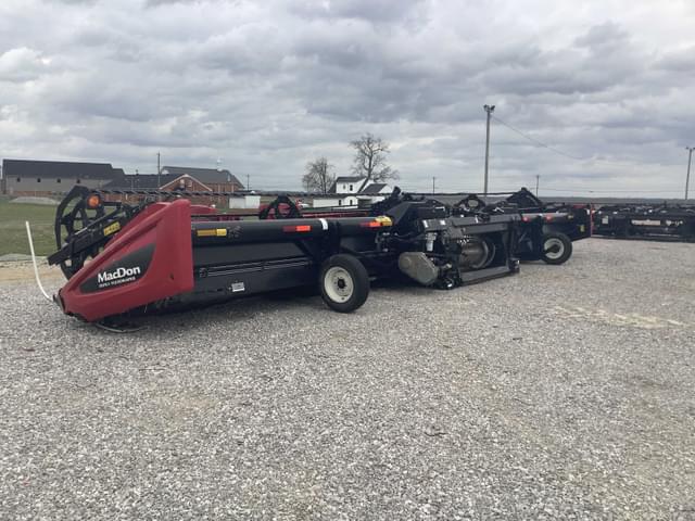 Image of MacDon FD75 equipment image 4