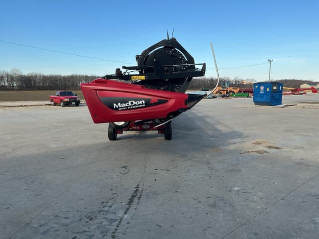 Image of MacDon FD75S equipment image 1