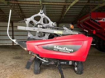 Main image MacDon FD75