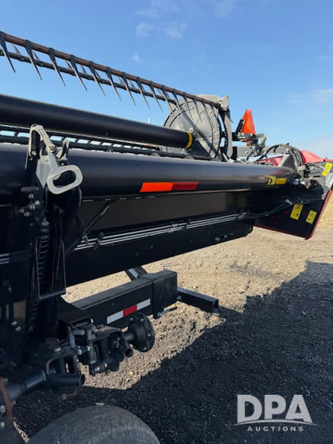 Image of MacDon FD75 equipment image 3