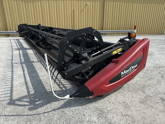 Image of MacDon FD75-S equipment image 1