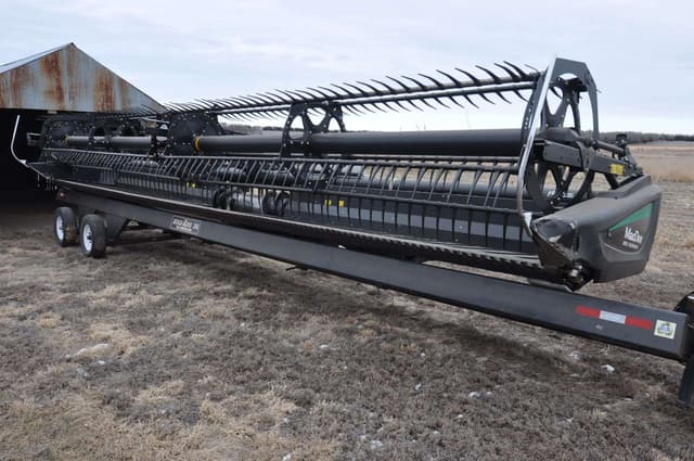 Image of MacDon FD75S equipment image 3