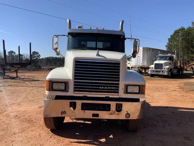 Image of Mack CHU613 equipment image 2