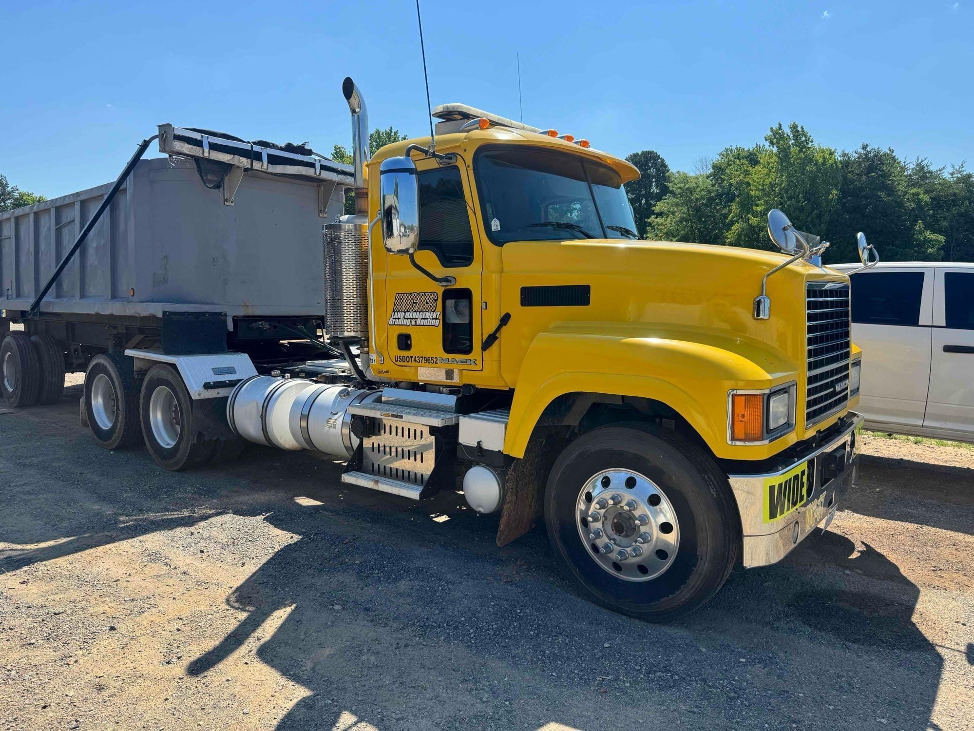 2016 Mack CHU613 Equipment Image0