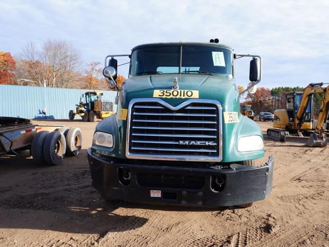 Image of Mack CXU612 equipment image 1