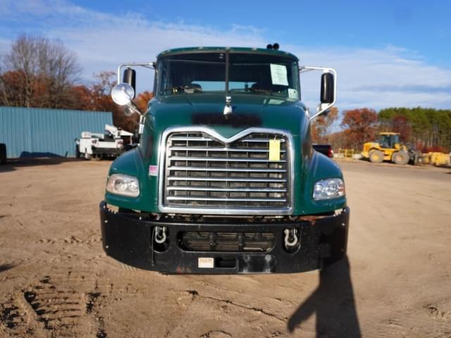 Image of Mack CXU612 equipment image 1