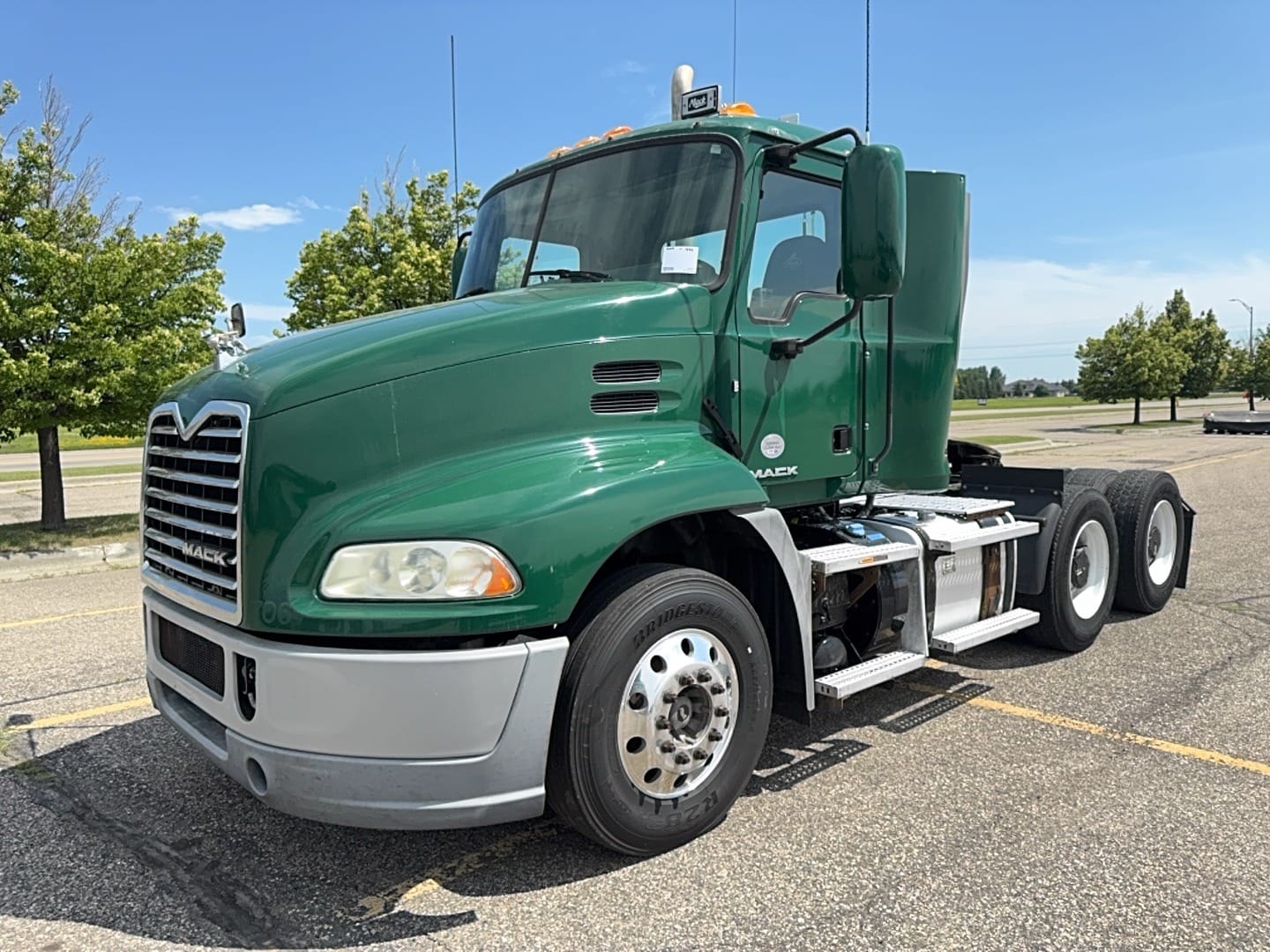 2016 Mack CXU613 Equipment Image0