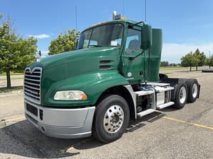 2016 Mack CXU613 Image