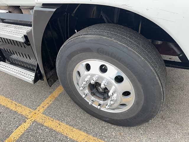 Image of Mack CXU613 equipment image 3