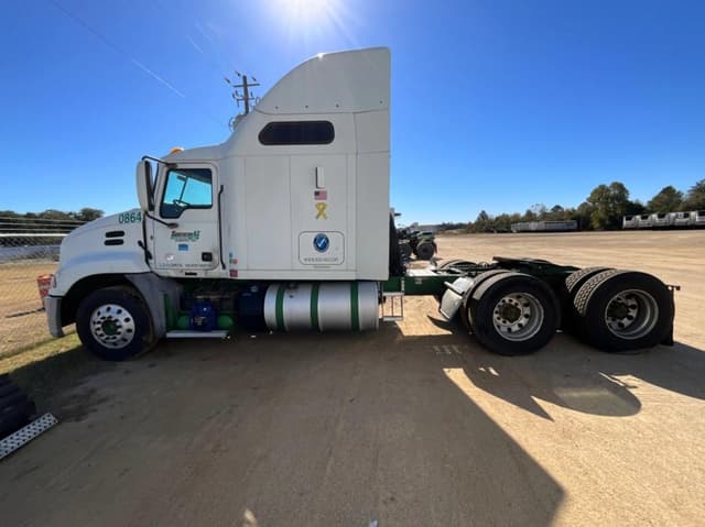 Image of Mack CXU613 equipment image 1