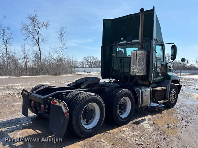 Image of Mack CXU613 equipment image 4