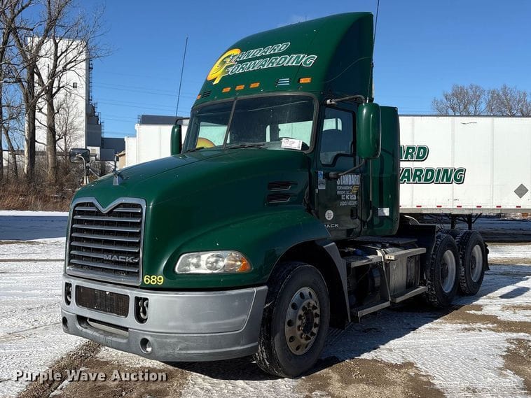 2016 Mack CXU613 Equipment Image0