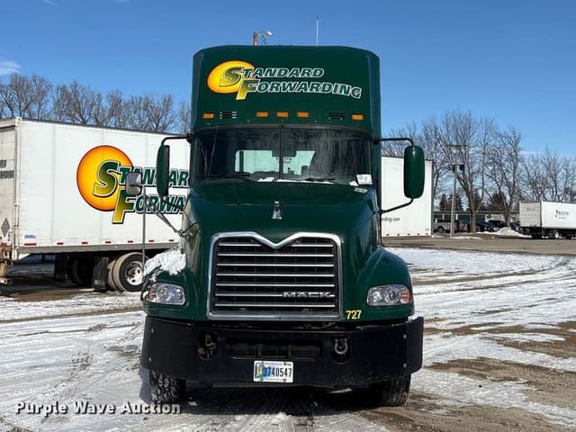 Image of Mack CXU613 equipment image 1