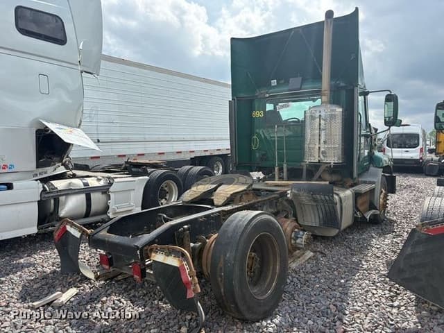 Image of Mack CXU613 equipment image 4