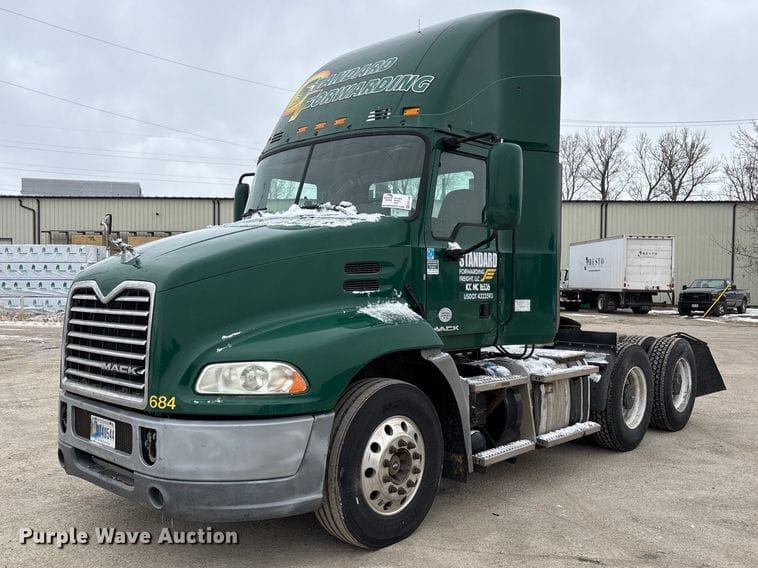 2016 Mack CXU613 Equipment Image0