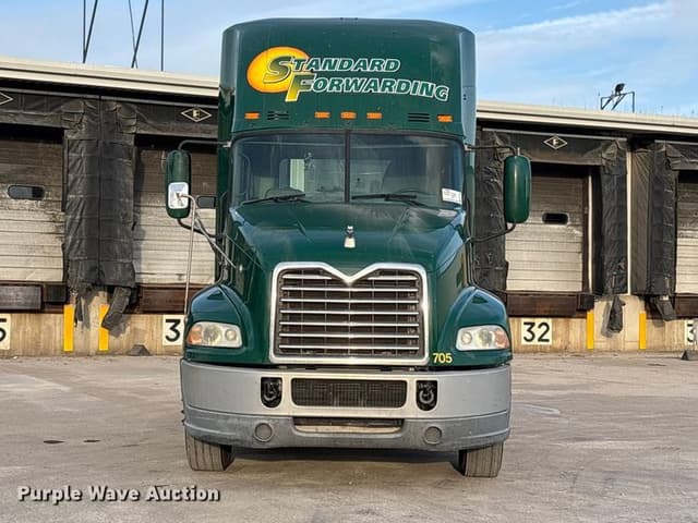 Image of Mack CXU613 equipment image 1