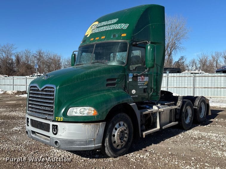 2016 Mack CXU613 Equipment Image0