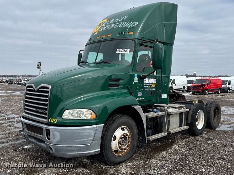 2016 Mack CXU613 Equipment Image0