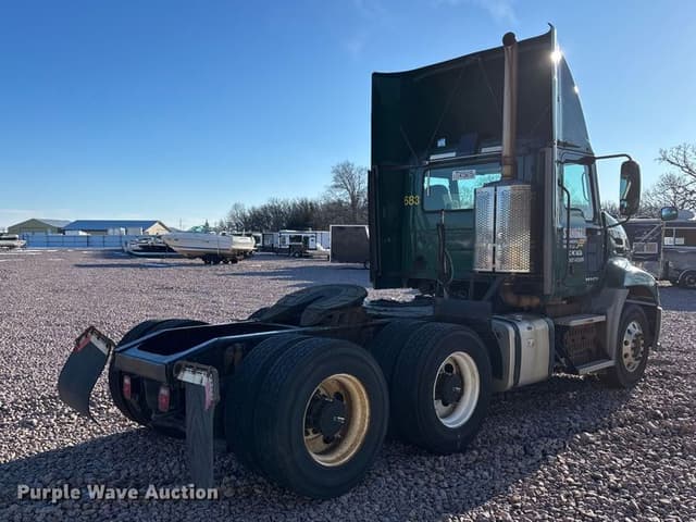 Image of Mack CXU613 equipment image 4