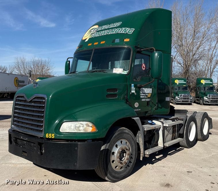 2016 Mack CXU613 Equipment Image0