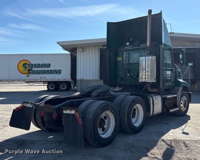 Image of Mack CXU613 equipment image 4