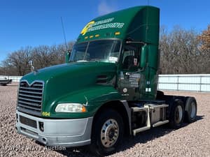 2016 Mack CXU613 Image
