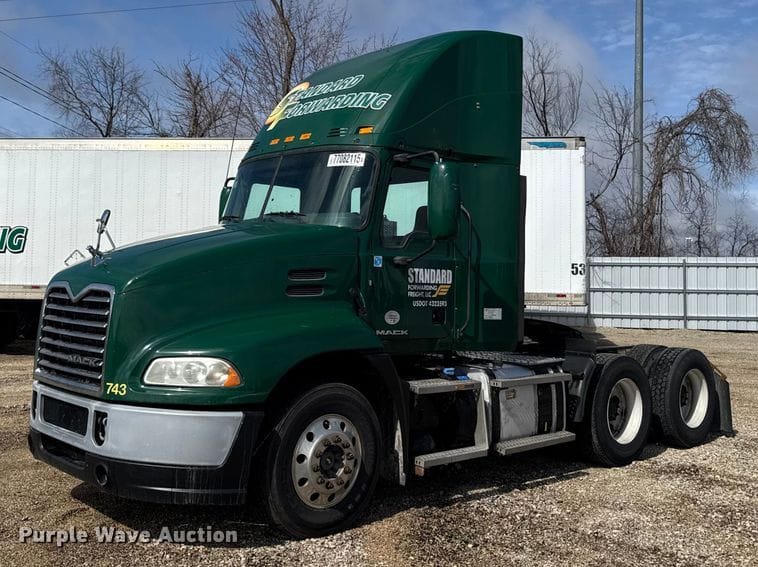 2016 Mack CXU613 Equipment Image0