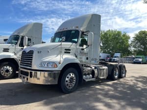 2016 Mack CXU613 Image