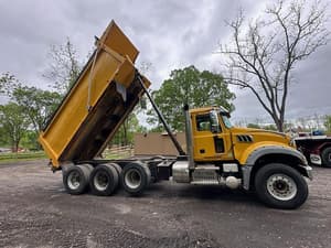 2016 Mack Granite GU713 Image